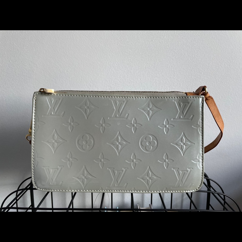 Louis Vuitton Vernis Pochette